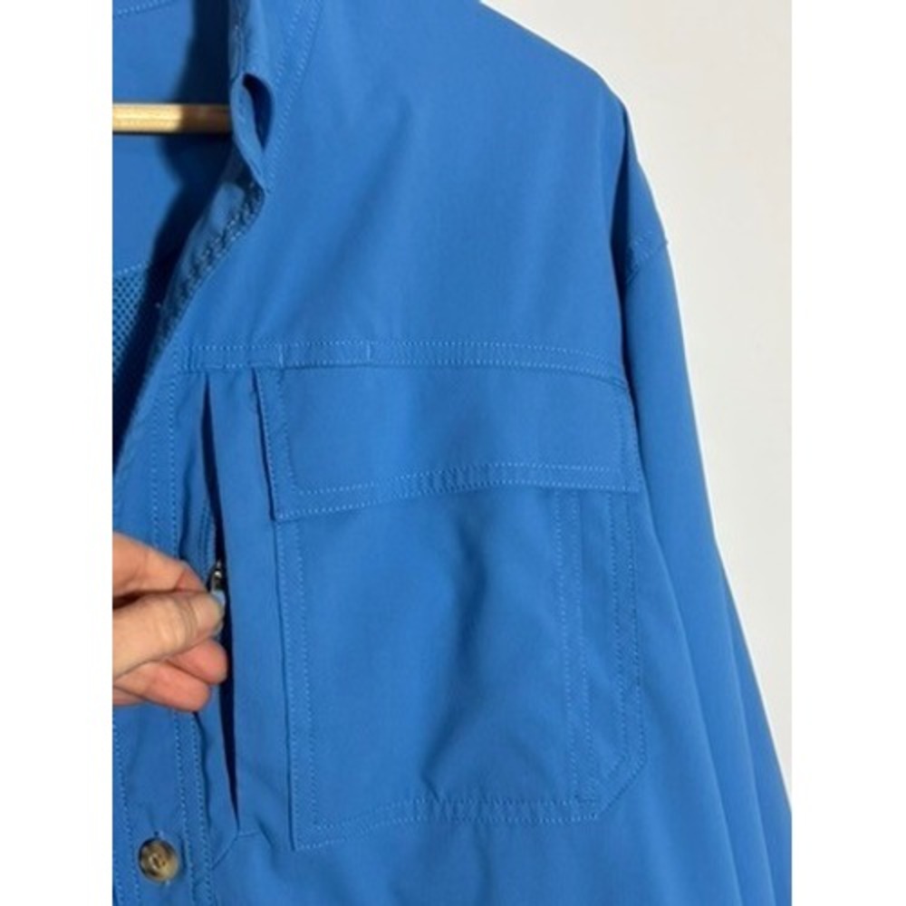 Duluth Trading Co‎ Untucked XL Blue Long Sleeve Fishing Shirt Vented Button Down - Picture 2 of 8